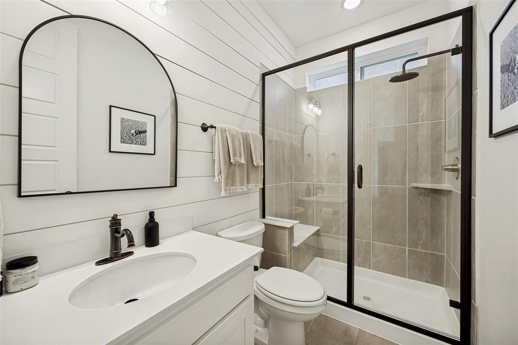 VINTAGE PLACE - Residential