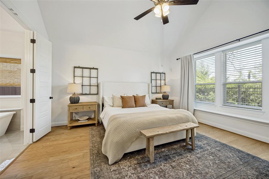 VINTAGE PLACE - Residential