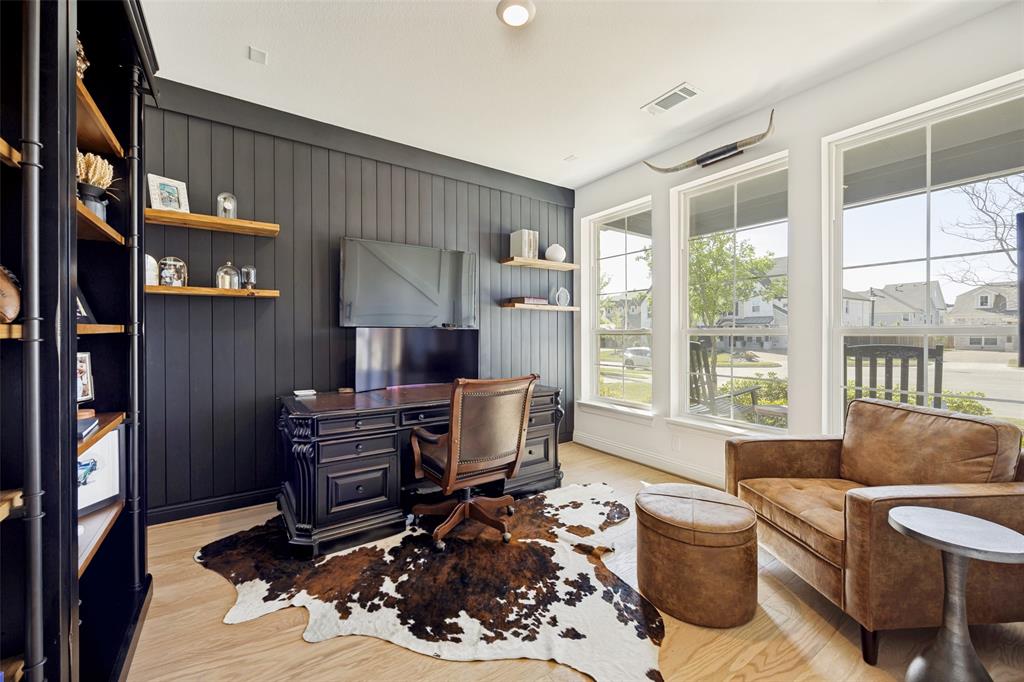 VINTAGE PLACE - Residential