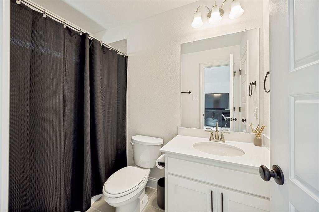 VINTAGE PLACE - Residential