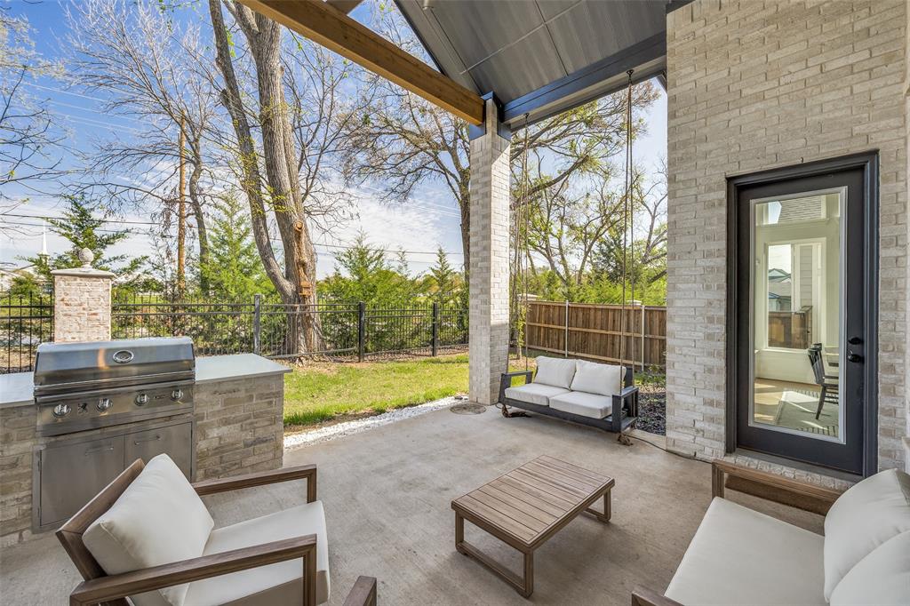 VINTAGE PLACE - Residential