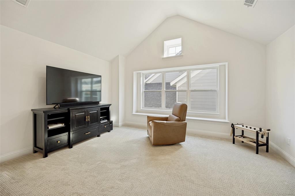 VINTAGE PLACE - Residential