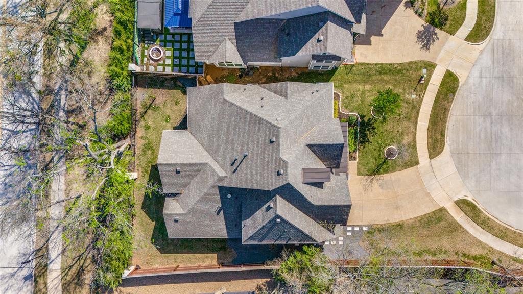 VINTAGE PLACE - Residential