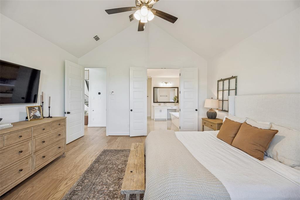 VINTAGE PLACE - Residential