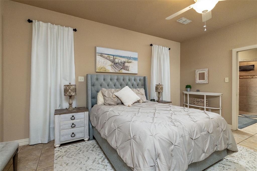 Runaway Bay - Residential