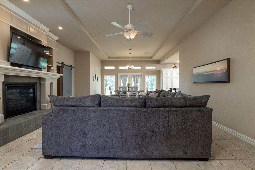 131 Lakeview Drive 1