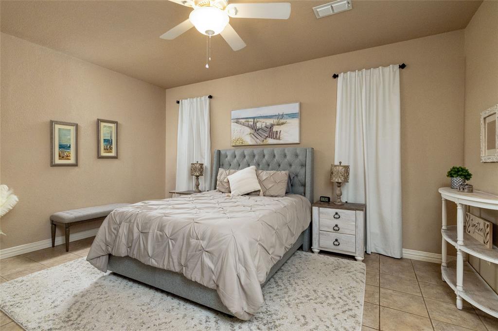 Runaway Bay - Residential