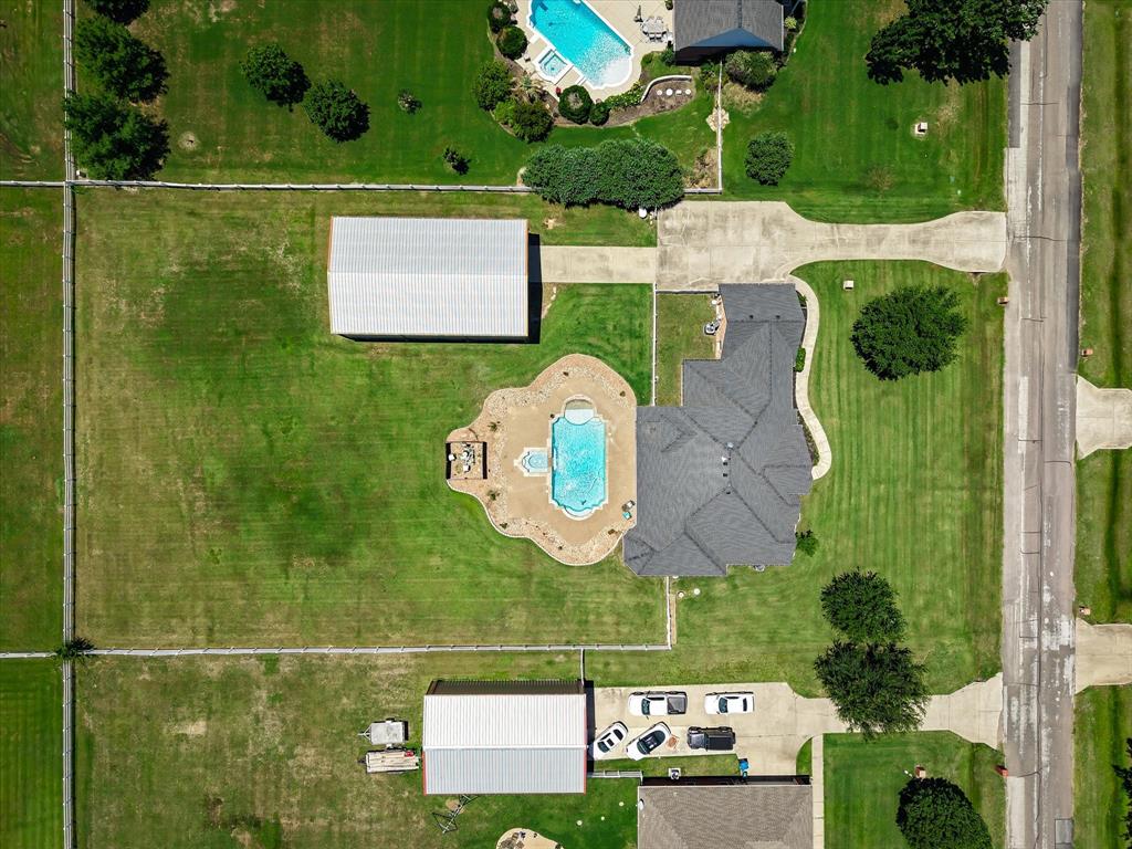 2008 Meadow Springs Drive