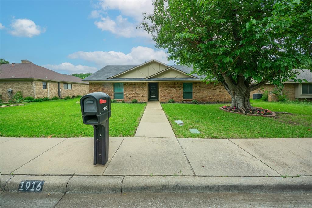 1916 Maxwell Drive