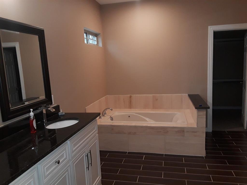 Irvin Joe A - Residential Lease