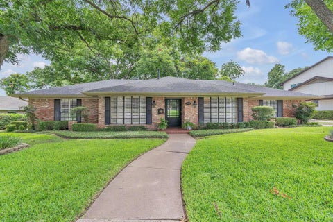 Photo of 4701 Fieldcrest Drive, Fort Worth, TX 76109 (MLS # 21302861)