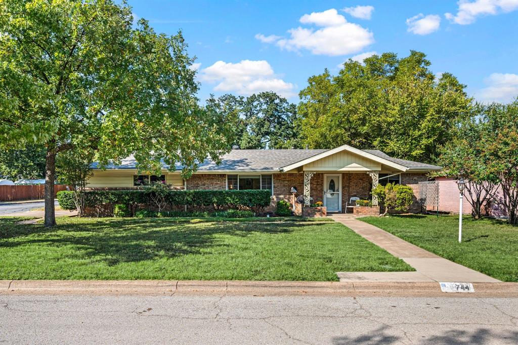 744 Briarwood Lane