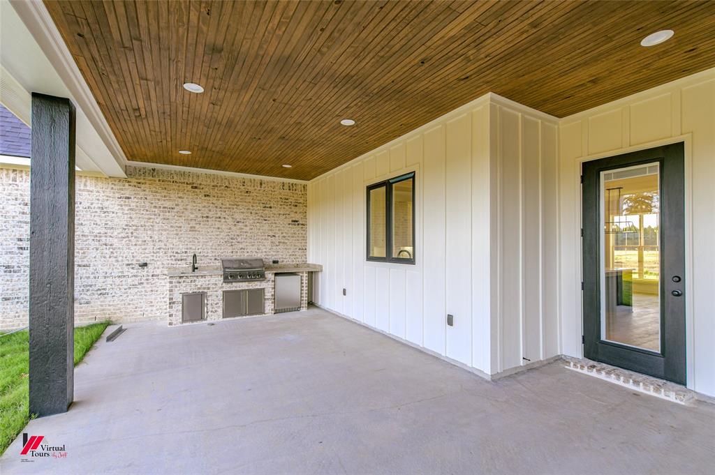 Maple Leaf - Residential