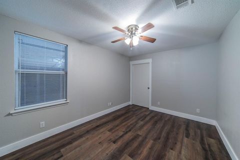 Tiny photo for 127 County Rd 3051, Decatur, TX 76234 (MLS # 21039553)