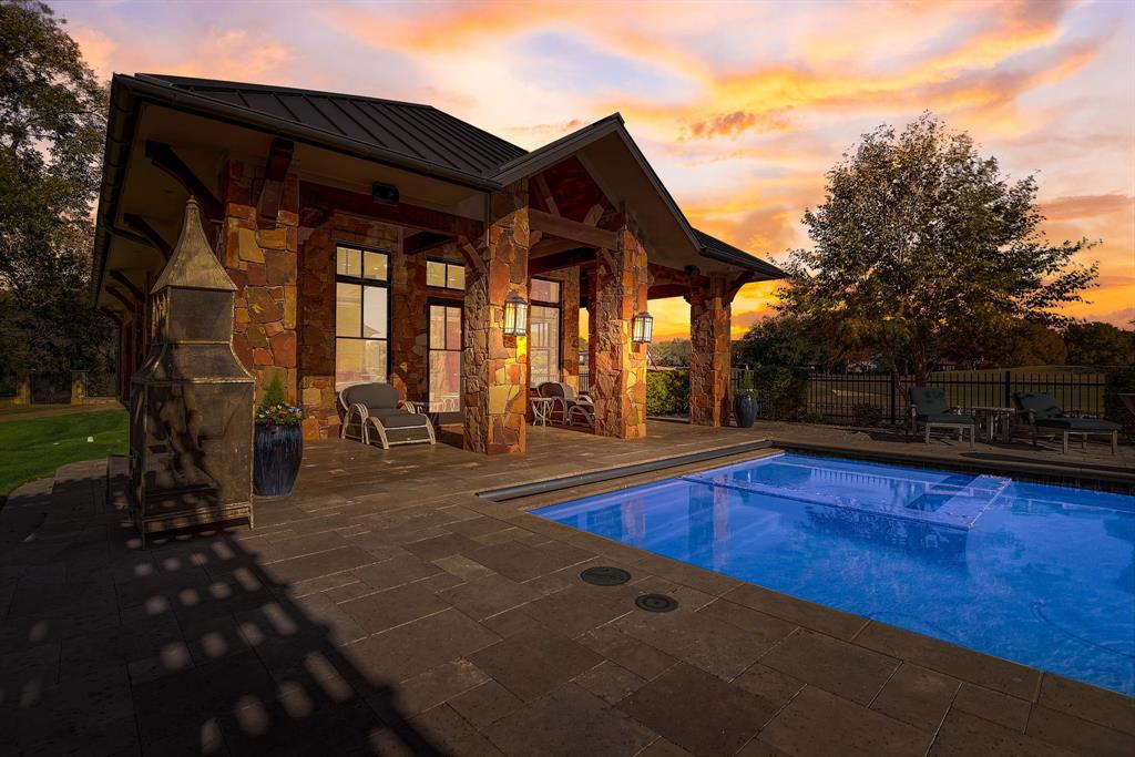 6960 Laurel Valley Drive