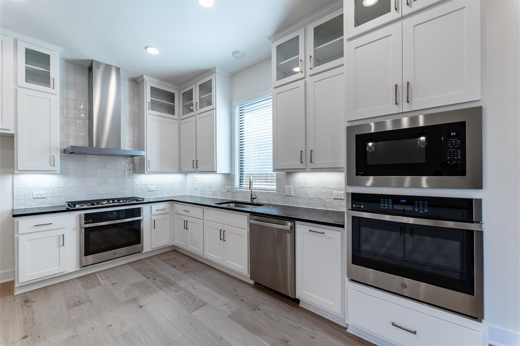 Sonoma Verde - Residential