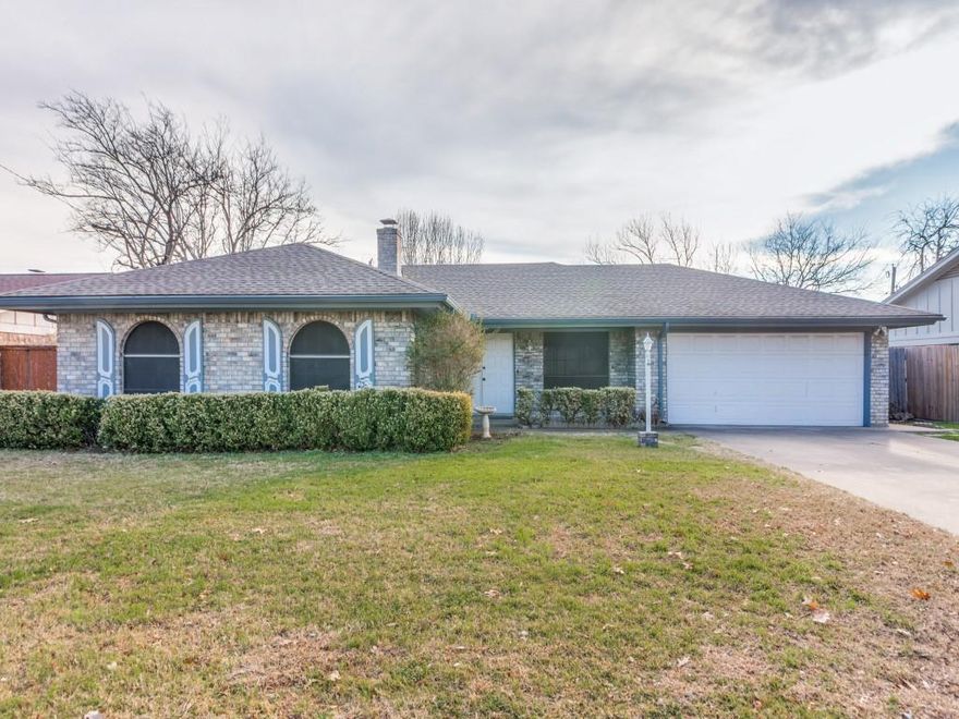 This beautifully maintained South Fort Worth home is the perfect blend of comfort, and functionality, making it an exceptional starter home with features you will fall in love with! So many options to fall in love with, such as enjoying a wood burning fire as you relax in the living room. If you are looking to take in the sun rays, enjoy sitting outside on a large concrete slab as you enjoy the large backyard enclosed by a wooden fence. Do you enjoy company as you are in the kitchen? You can have your family and friends spend time together in the large dining room overlooking the kitchen as you are able to prepare meals or snacks. Are you wanting your own little hobby area in the garage? Enjoy an extra six-foot-deep area after you park your car to set up a workshop area. Do not miss out coming to see these 3 bedrooms and 2-bathroom home located close to I-35W allowing quick access to where you may need to go. Home has recently been painted inside and new laminate flooring installed where there is no tile.
Buyer and Buyer's agent to independently verify all property information & Sq Ft. measurements, schools, taxes, etc.
