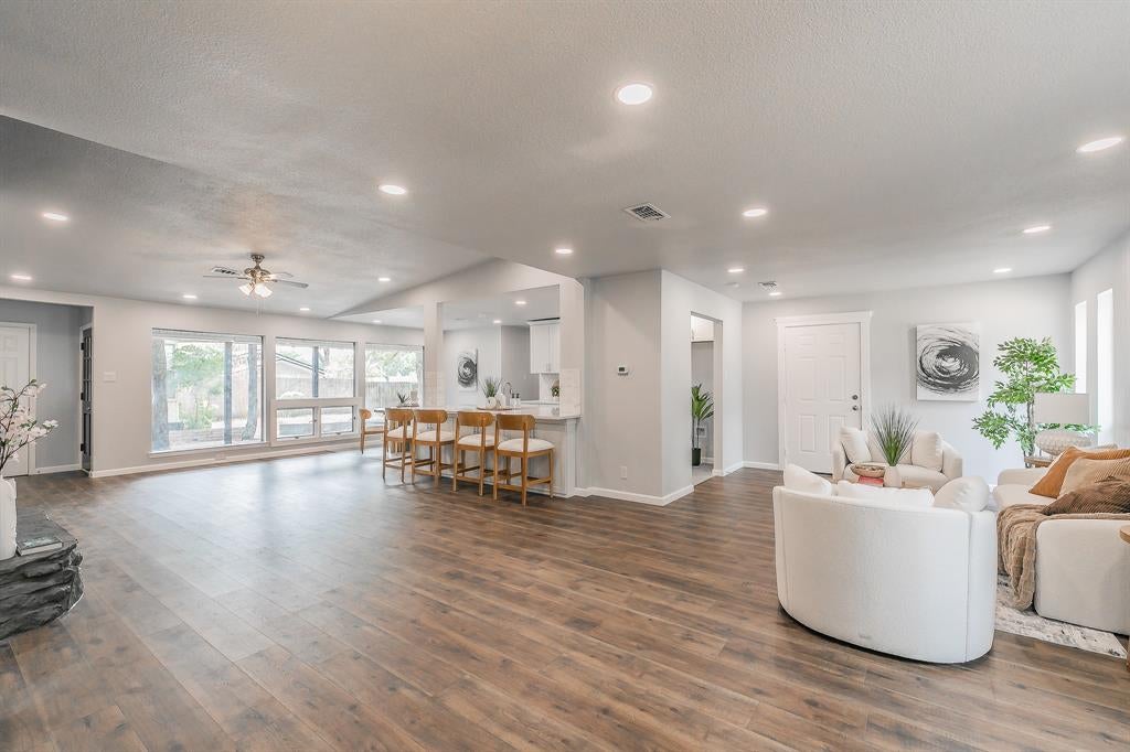 1917 Toplea Drive