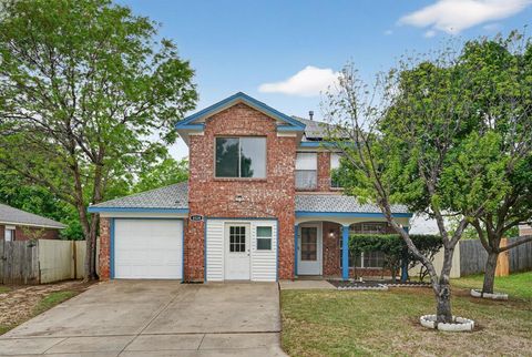 Photo of 8524 Gatlinburg Drive, Fort Worth, TX 76123 (MLS # 21229789)