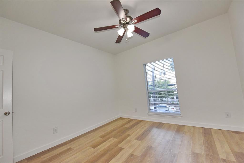 EASTON CONDOMINIUMS - Residential Lease