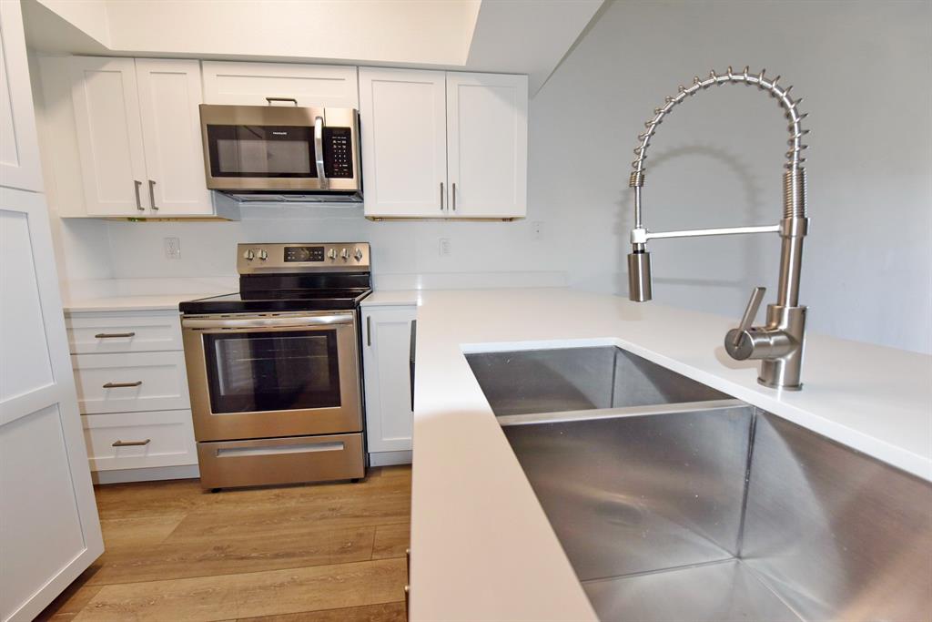 EASTON CONDOMINIUMS - Residential Lease