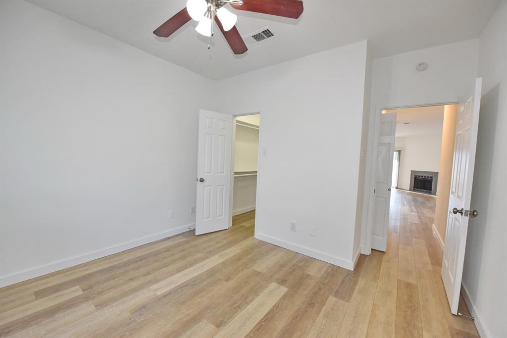 EASTON CONDOMINIUMS - Residential Lease