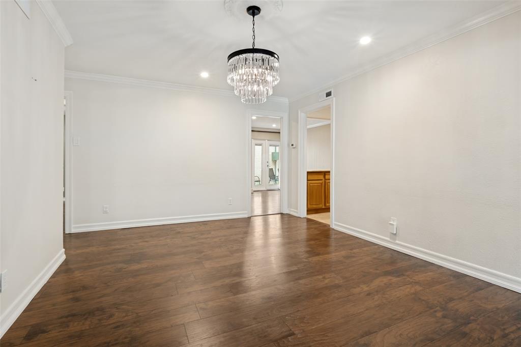 4820 Amesbury Drive E130