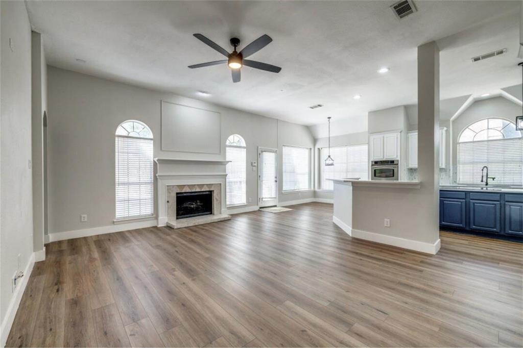 2300 Hunter Place Lane