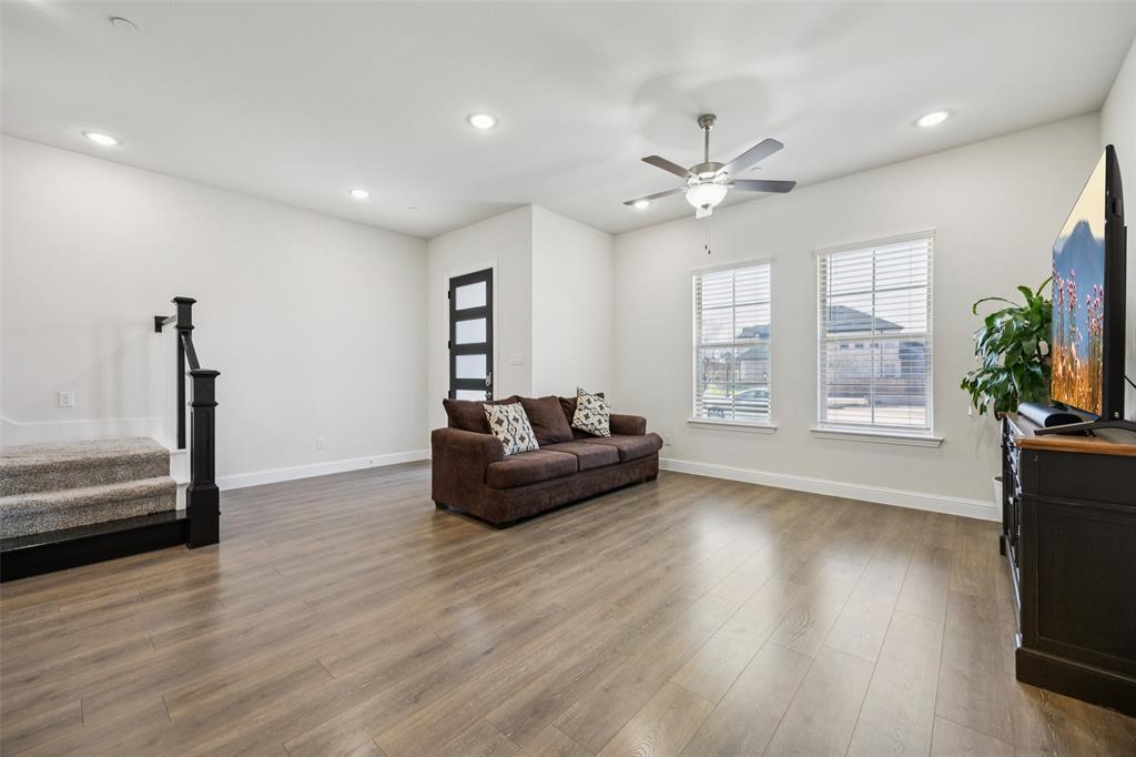 12986 Jk Ojha Street