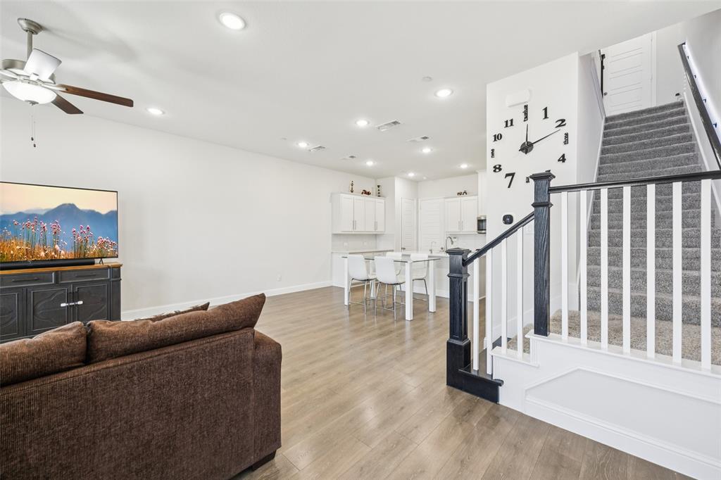 12986 Jk Ojha Street