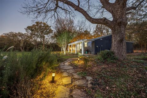 A home in Van Alstyne