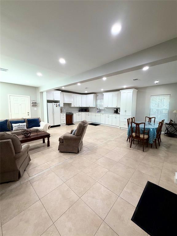 Royal Oaks - Residential