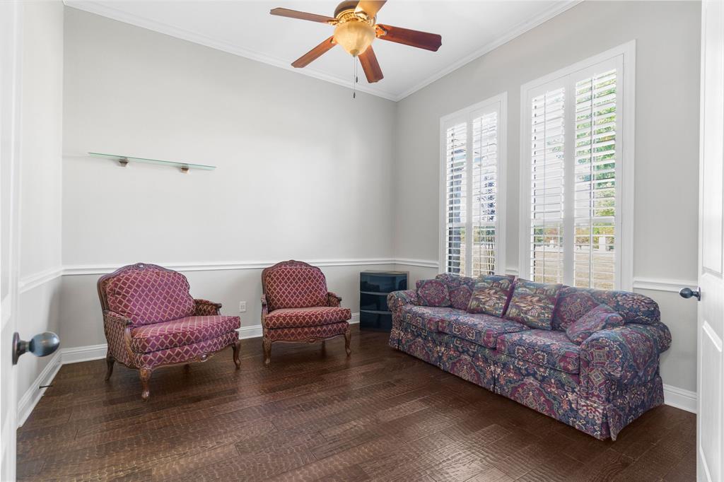 Hawks Wood - Residential