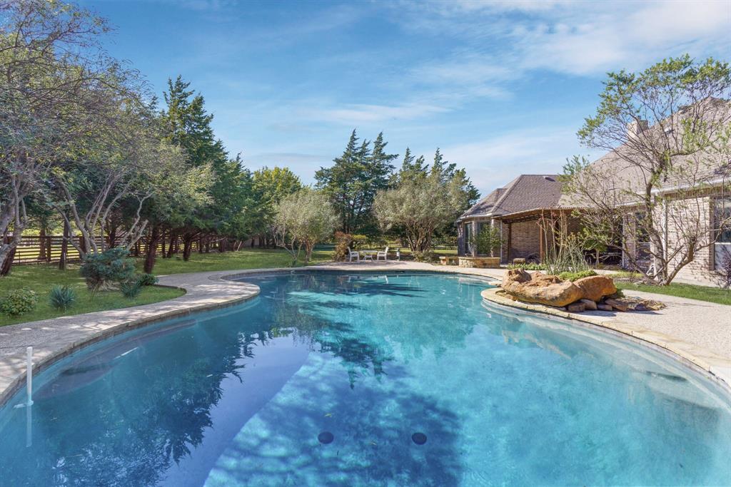 Hawks Wood - Residential