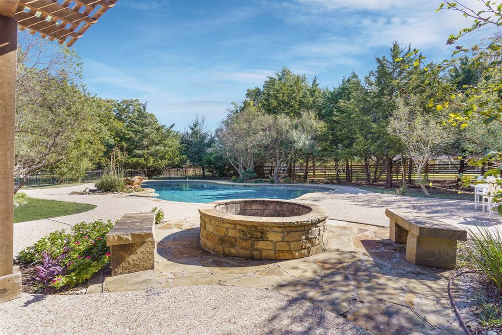 Hawks Wood - Residential