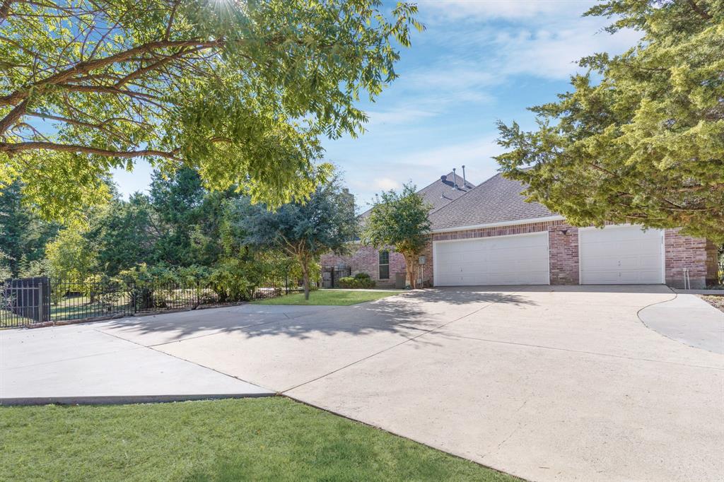 Hawks Wood - Residential