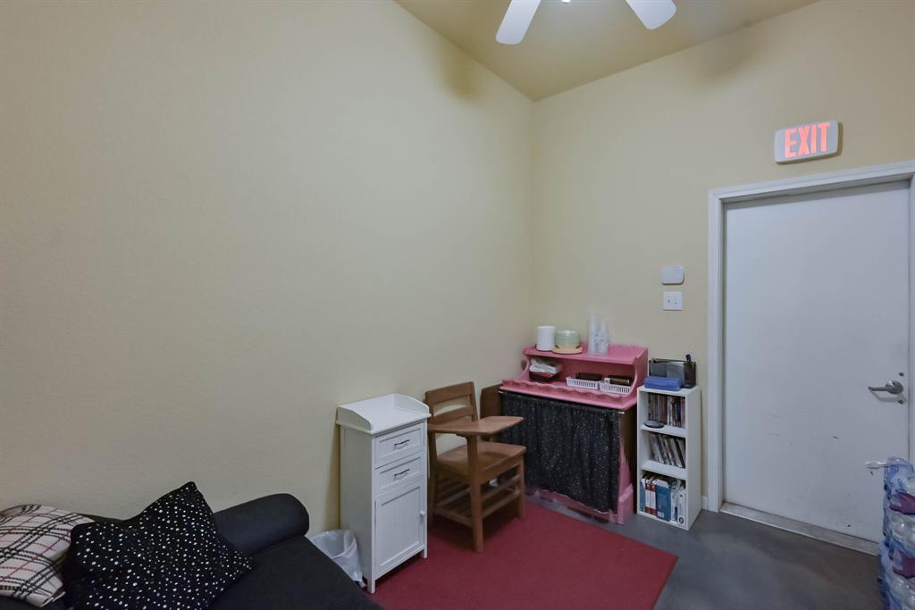 Wilshire Square Add - Commercial Sale