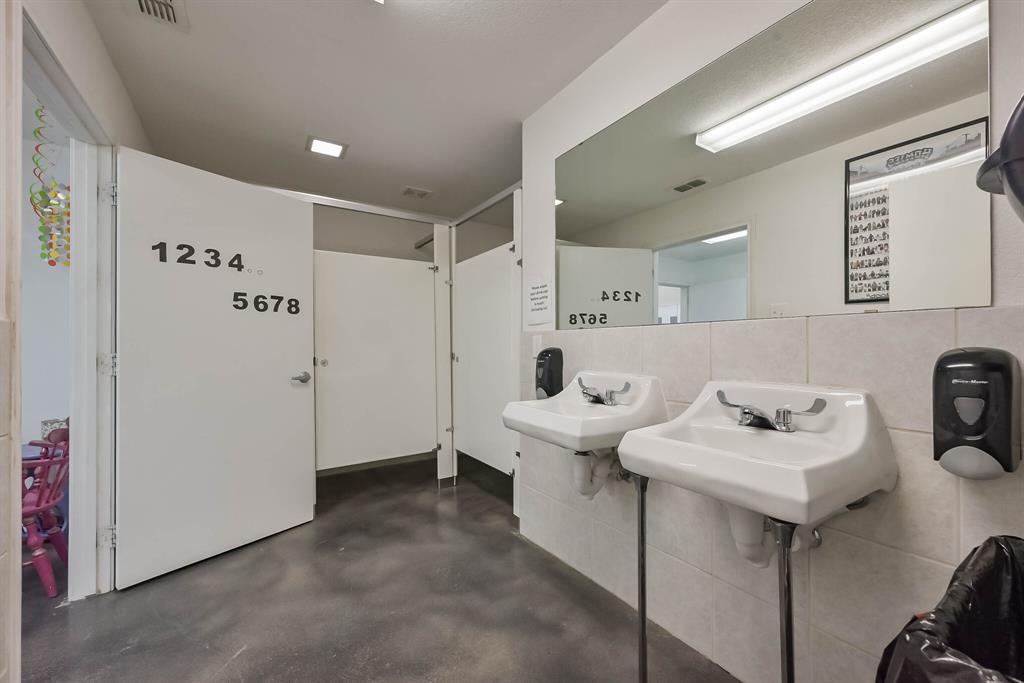 Wilshire Square Add - Commercial Sale