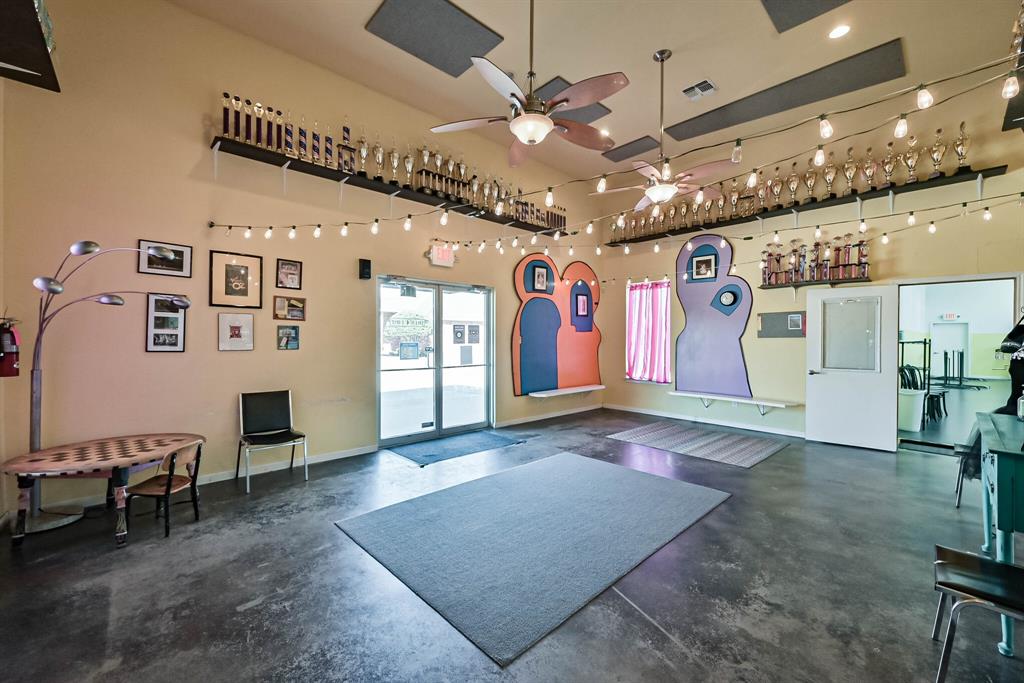 Wilshire Square Add - Commercial Sale