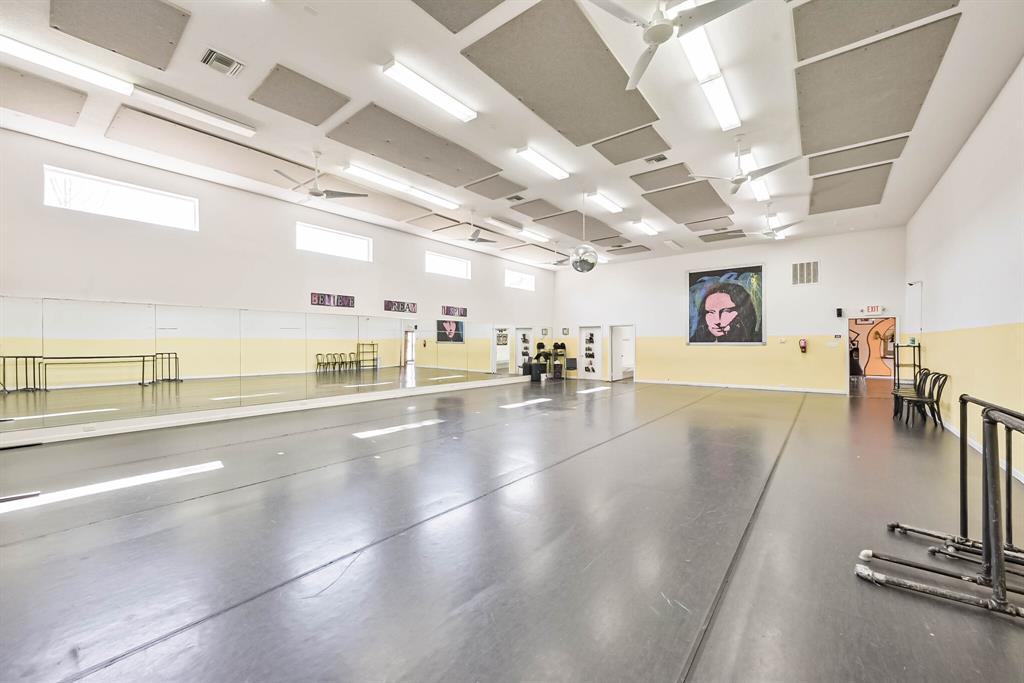 Wilshire Square Add - Commercial Sale