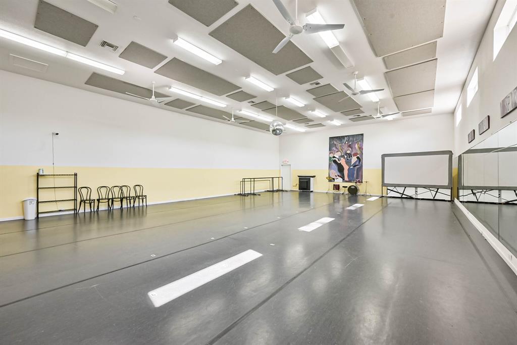 Wilshire Square Add - Commercial Sale