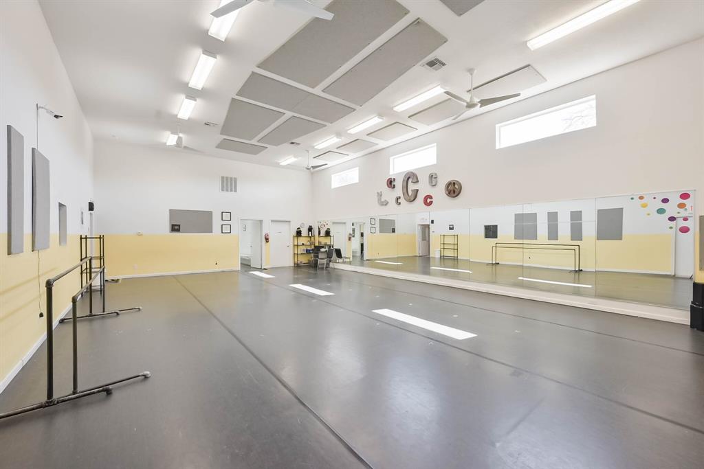 Wilshire Square Add - Commercial Sale