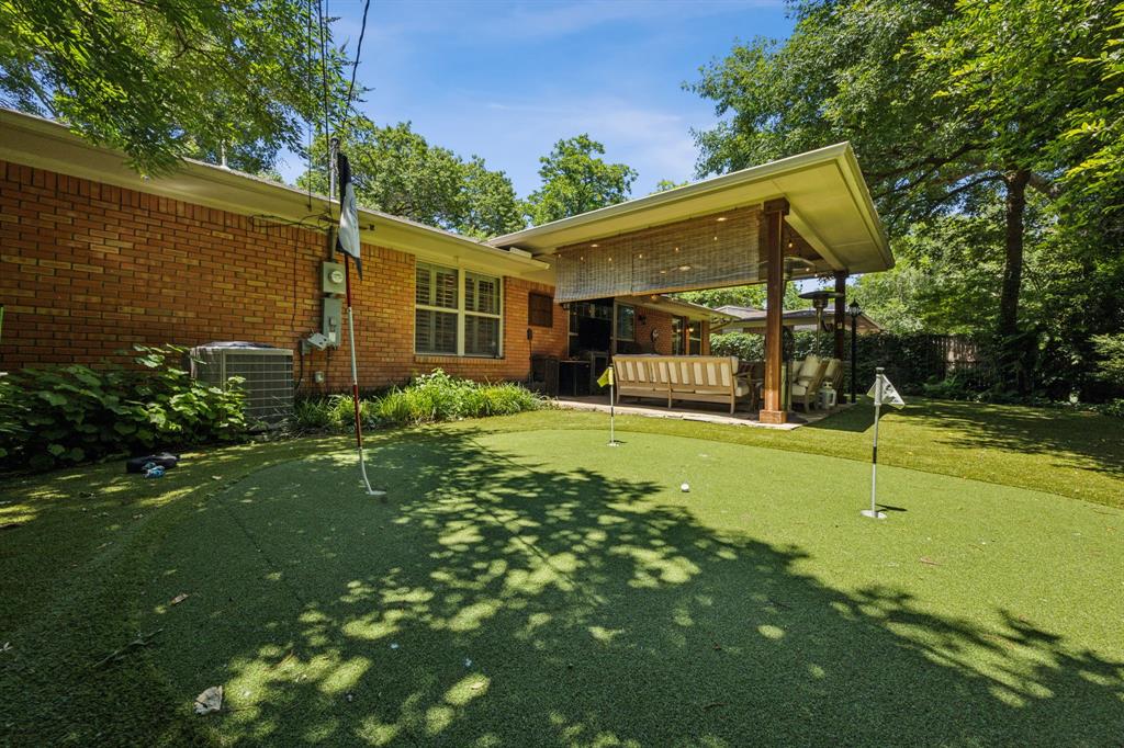 University Manor - Residential Lease