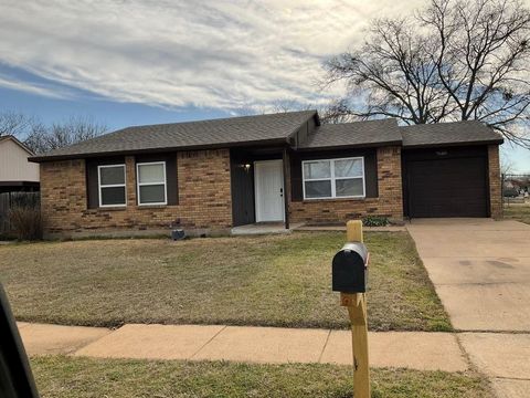 7600 Whirlwind Drive Fort Worth TX 76133