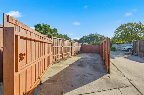 Tiny photo for 626 Harvest Glen Drive, Richardson, TX 75081 (MLS # 21100077)