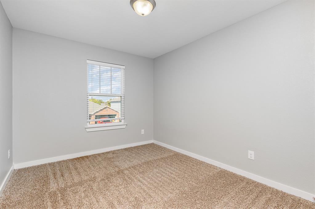 Parkway Village 02 - Residential