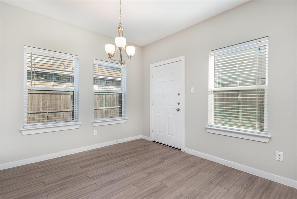 Parkway Village 02 - Residential