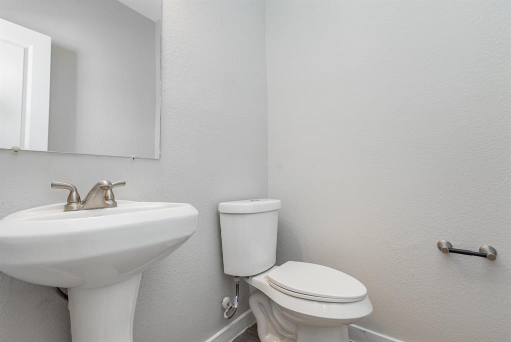 Parkway Village 02 - Residential