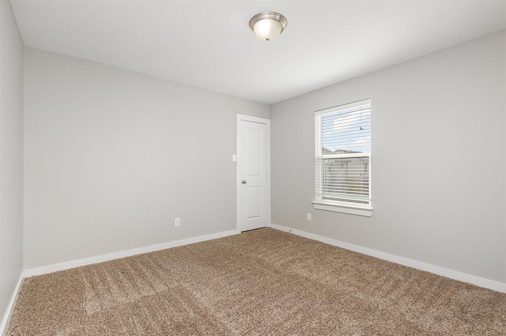 Parkway Village 02 - Residential