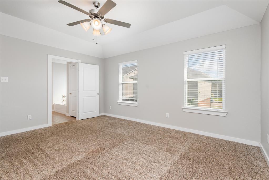 Parkway Village 02 - Residential